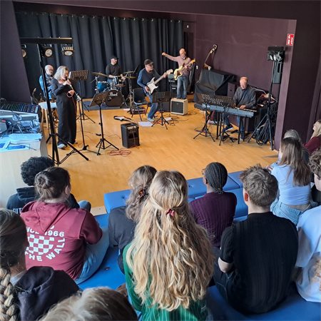 Jazz- en popstijlen concert voor Frencken leerlingen